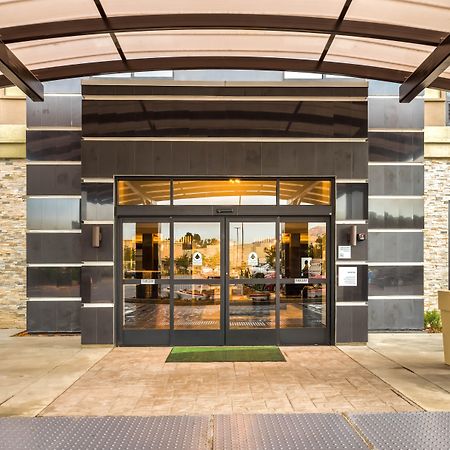Holiday Inn Hotel & Suites Silicon Valley - Milpitas By Ihg Dış mekan fotoğraf