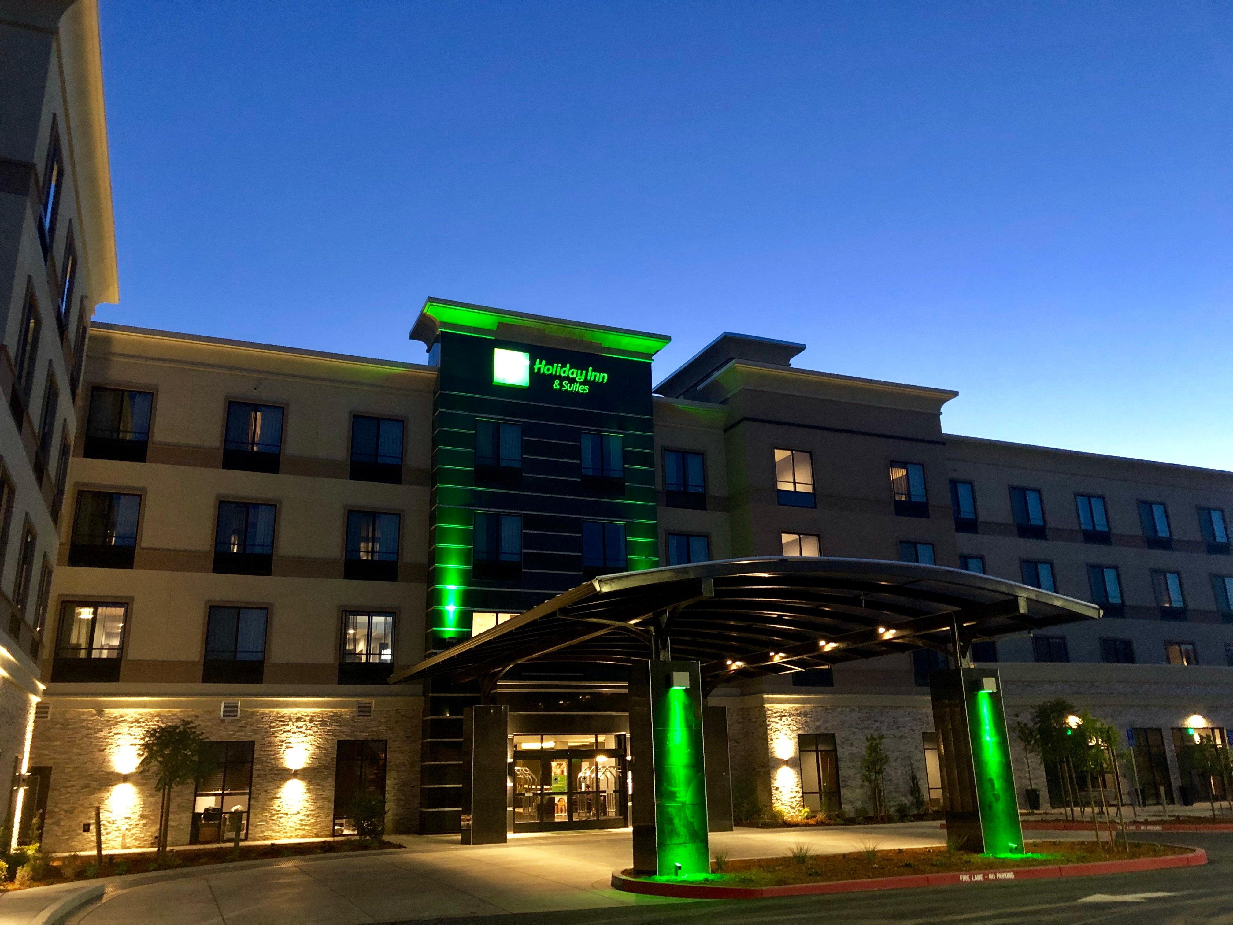 Holiday Inn Hotel & Suites Silicon Valley - Milpitas By Ihg Dış mekan fotoğraf